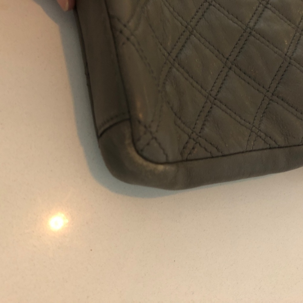 Marc Jacobs Quilted iPad Case Crossbody bag. - Picture 9 of 13